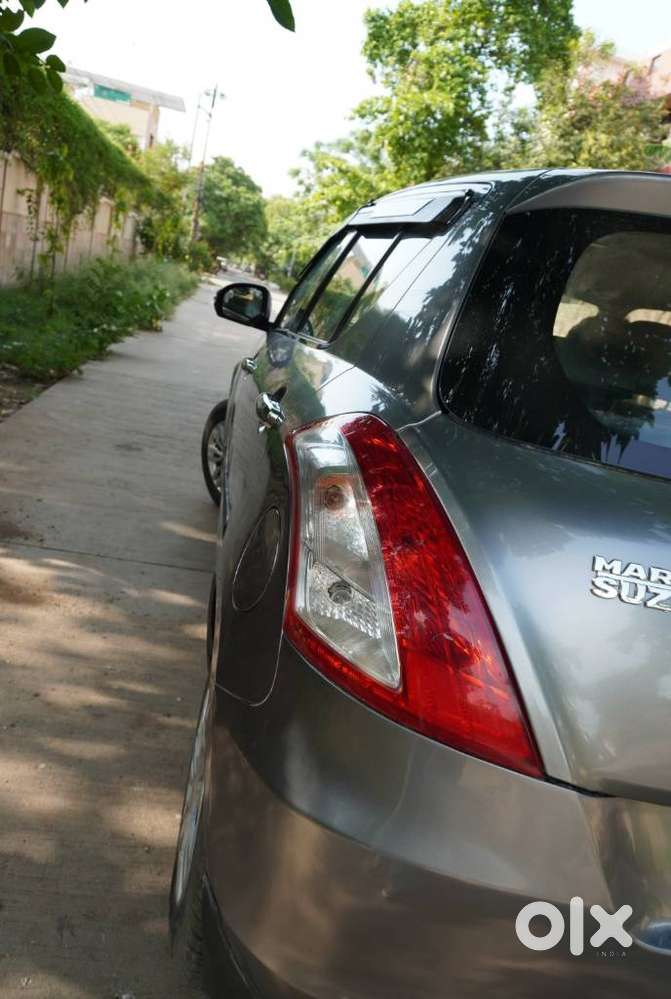 Maruti Suzuki Swift Vxi Abs Bsiv, 2016, Petrol