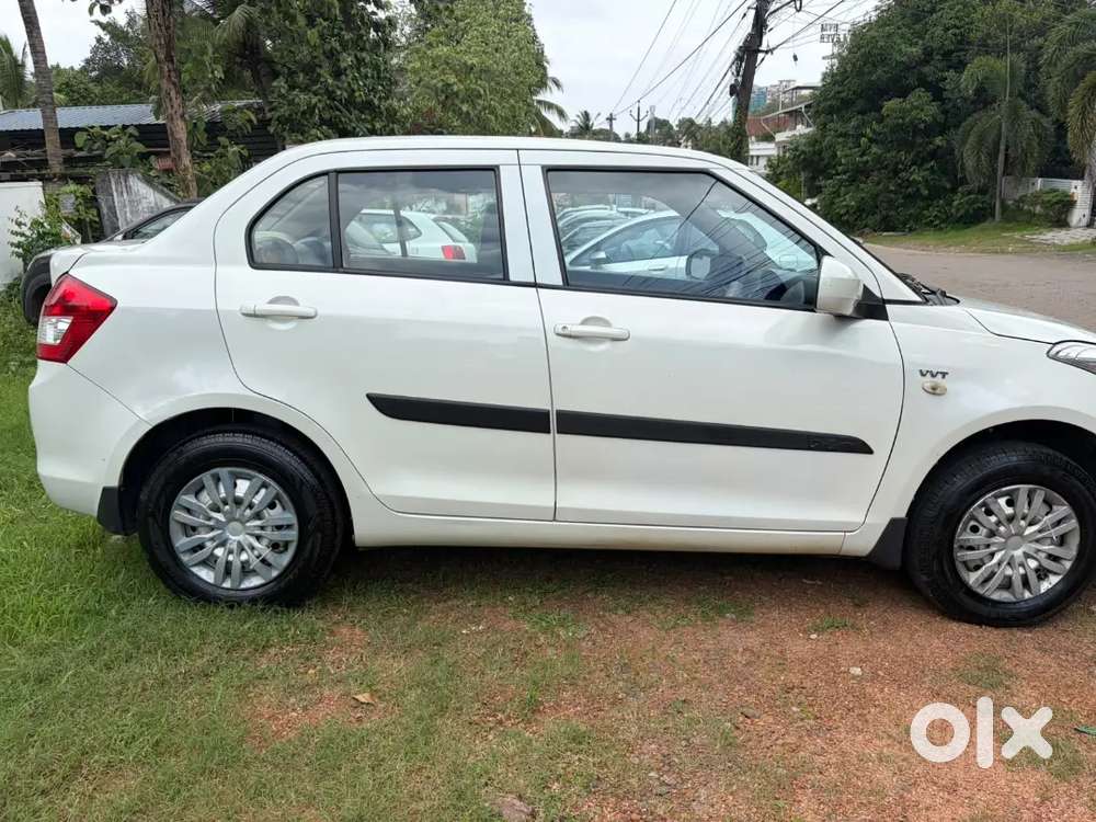 Maruti Suzuki Dzire 2016 Petrol 33000 Km Driven