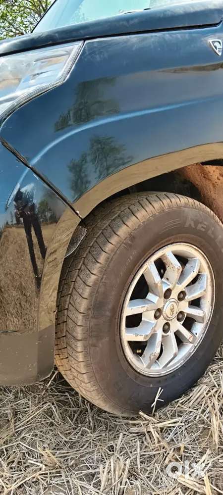 Mahindra Tuv 300 2017 Diesel Well Maintained