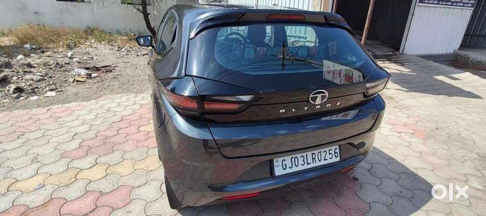 Tata Altroz Cng & Hybrids Well Maintained