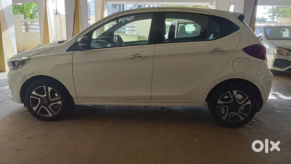Tata Tiago Revotron 2023 Plus