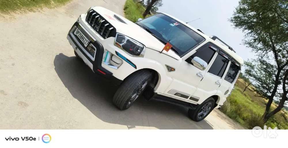 Mahindra Scorpio 2015