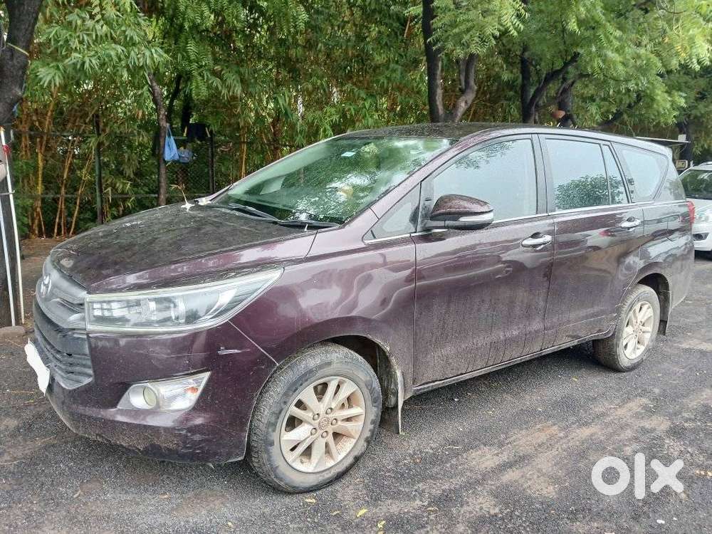 Toyota Innova Crysta 2.4 V, 2016, Diesel