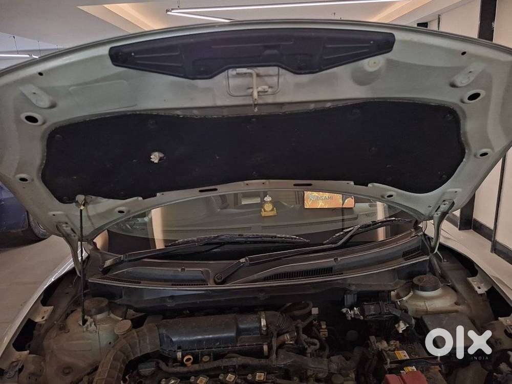 Maruti Suzuki Swift Dzire Vxi(o) Amt, 2018, Petrol