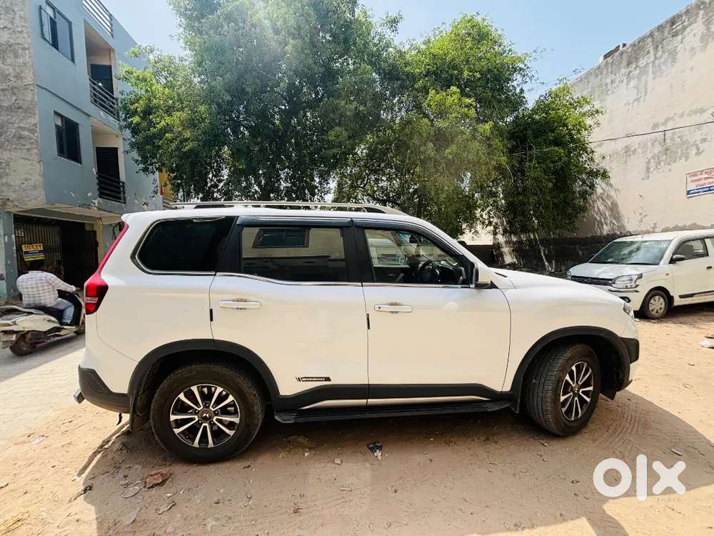 Mahindra Scorpio-n 2025 Petrol 12200 Km Driven
