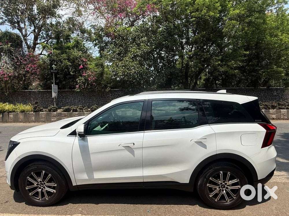 Mahindra Xuv700 2.2 Ax 7 Diesel At Luxury Pack Str, 2025, Diesel