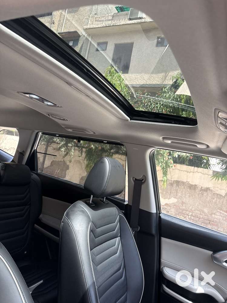 Kia Carens G1.5 6mt Gravity, 2024, Petrol
