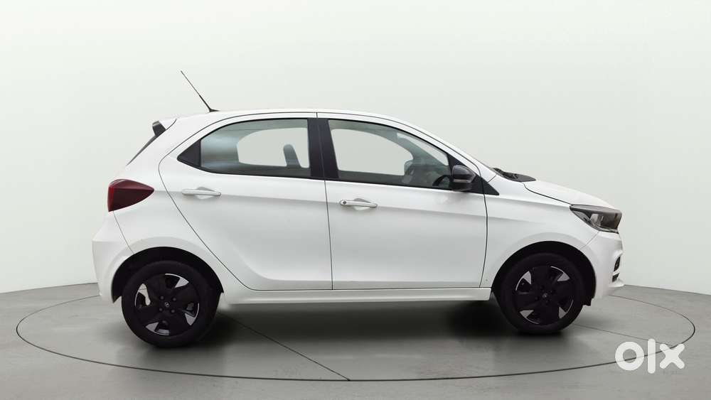 Tata Tiago 1.05 Revotorq Xt, 2025, Petrol