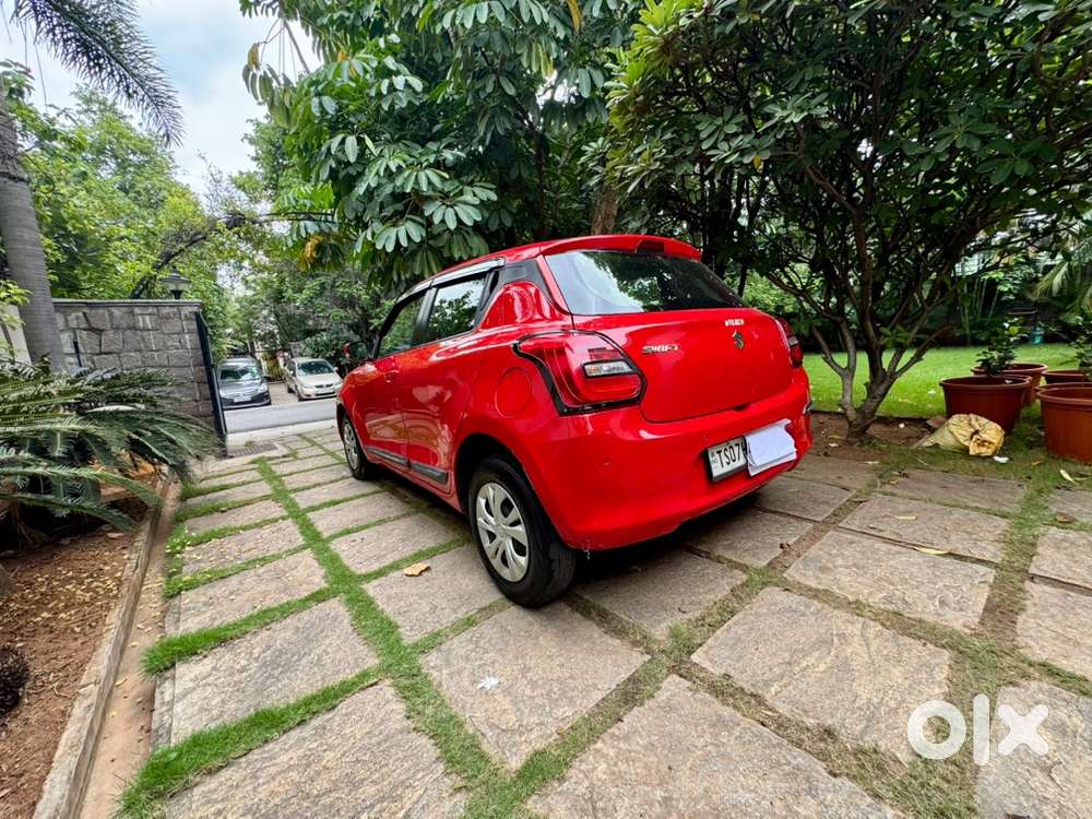 2020 Maruti Suzuki Swift Vxi Amt Petrol
