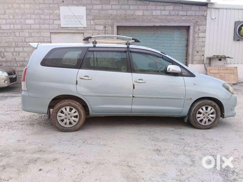 Toyota Innova 2.5 Vx 7 Str Bs-iii, 2011, Diesel