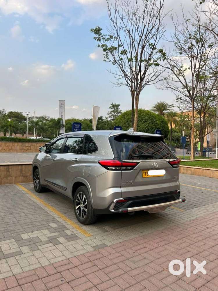 Toyota Innova Hycross 2.0 Gx 8 Str, 2023, Petrol