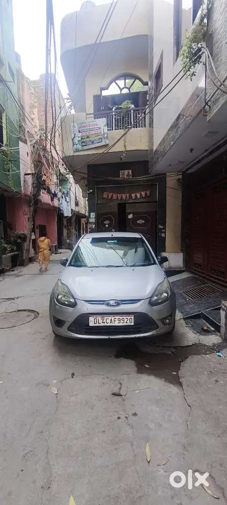 Ford Figo Zxi Petrol 2012 For Outside Ncr