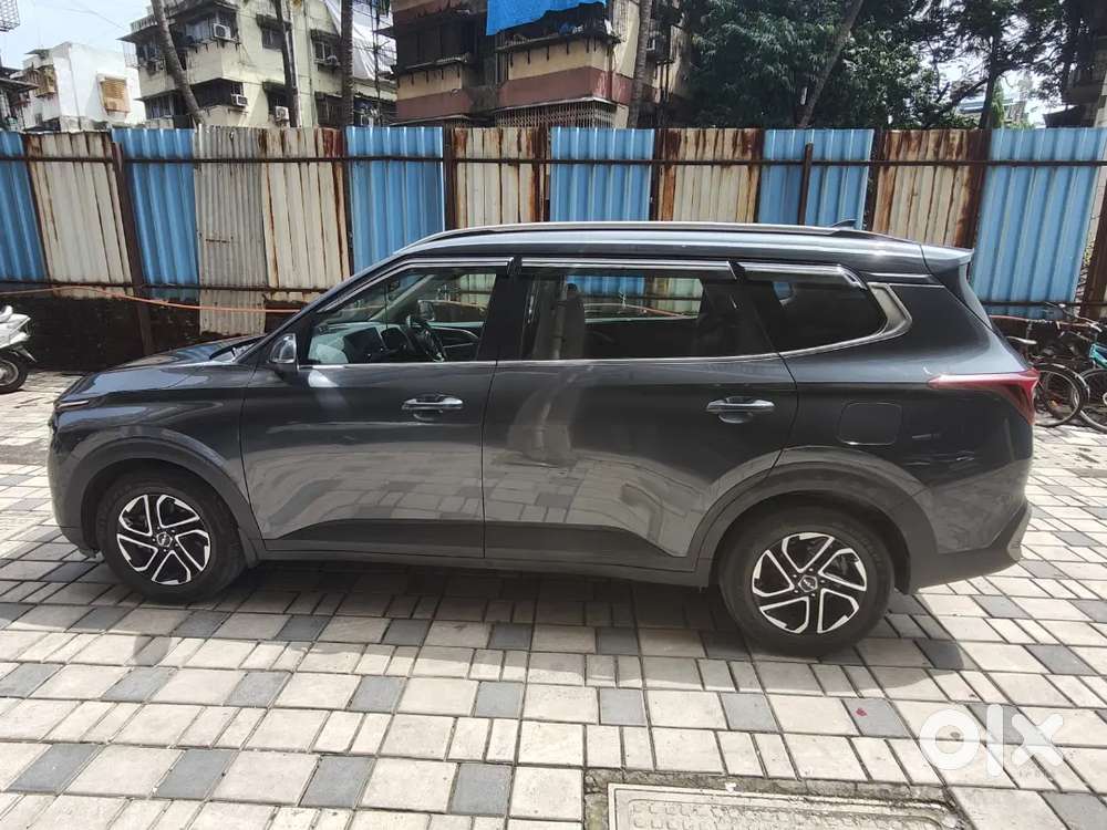 Kia Carens Prestige Plus
