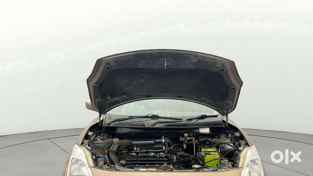 Maruti Suzuki Swift Dzire 1.2 Lxi Bsiv, 2018, Cng & Hybrids
