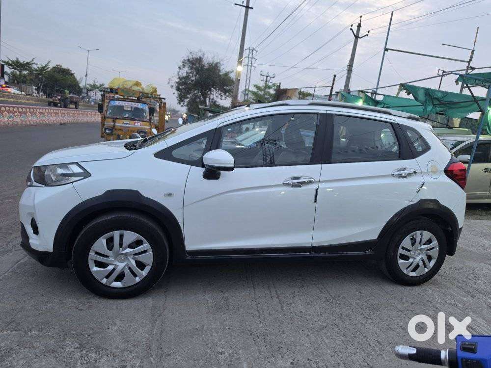 Honda Br-v I-vtec V Mt, 2017, Petrol