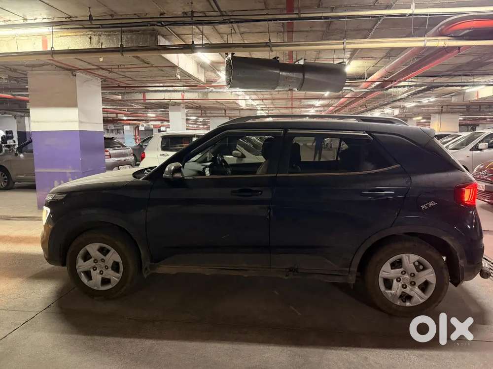 Hyundai New Venue 2021 Petrol Well Maintained