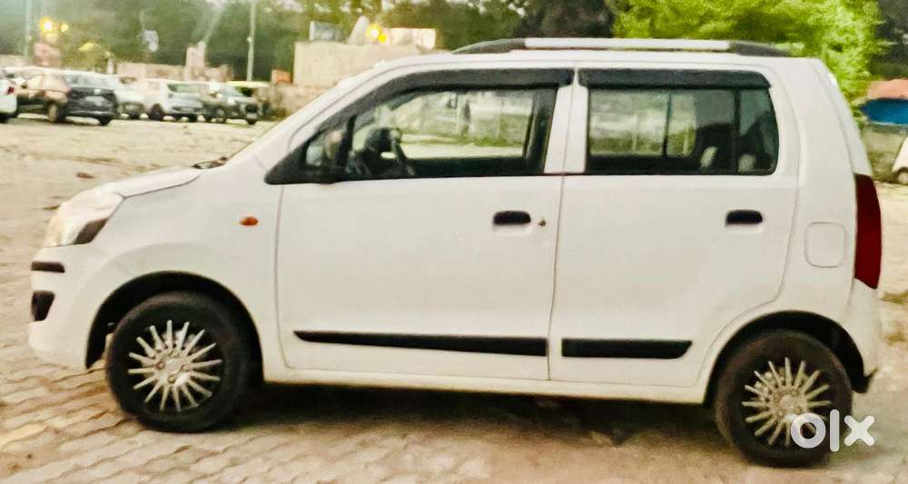 Maruti Suzuki Wagon R 1.0 Vxi, 2015, Petrol