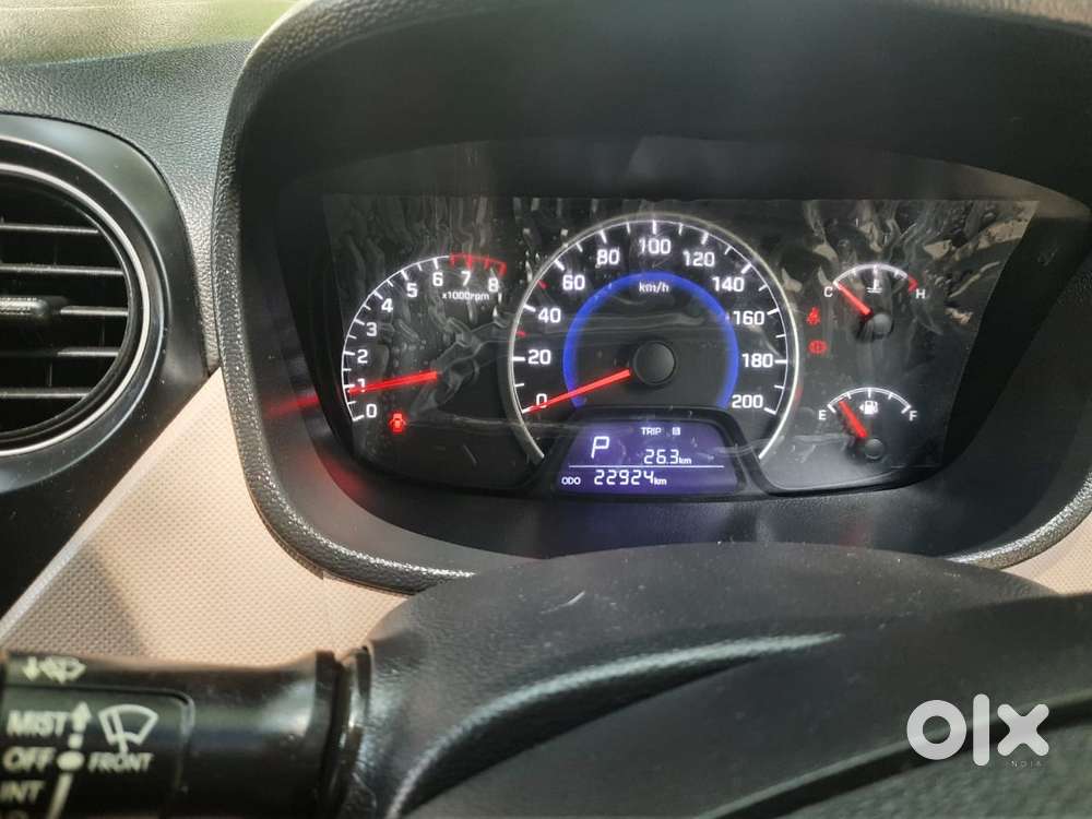 Hyundai Grand I10 2016-2017 Asta Option At, 2016, Petrol