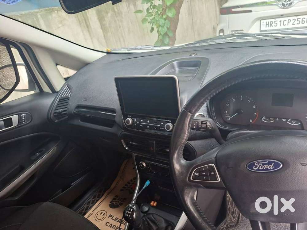 2018 Petrol Ford Eco Sport 79k Km