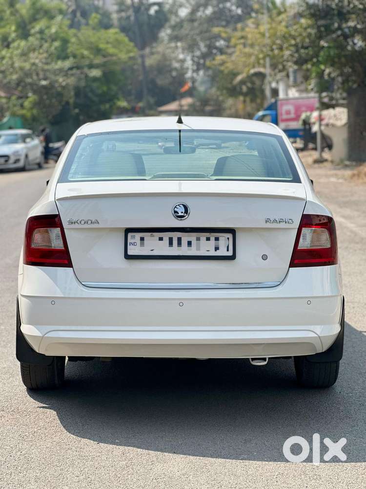 Skoda Rapid 1.0 Style At, 2021, Petrol