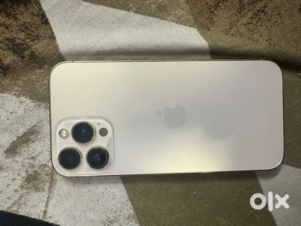 I phone 13 pro max (256) gb