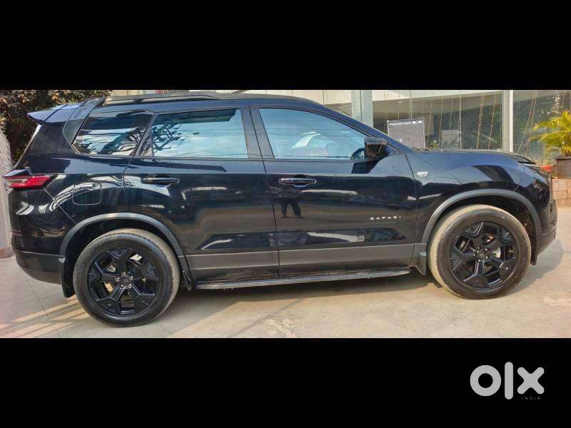 Tata Safari Accomplished Plus 6 Str Dark Edition, 2024, Diesel