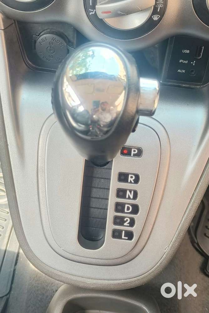 Hyundai I10 Sportz At, 2013, Petrol