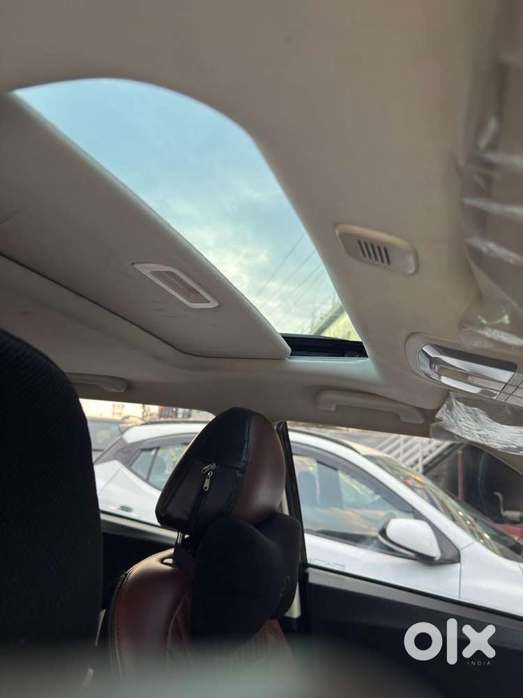 Mahindra Xuv 3xo 2025 Petrol Well Maintained