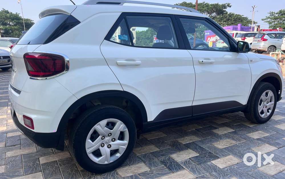 Hyundai Venue S, 2020, Petrol