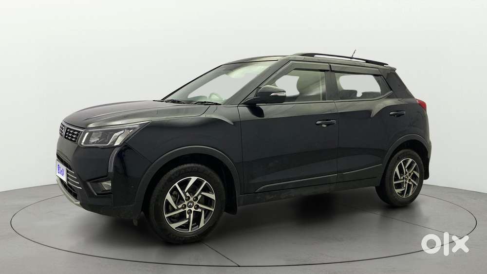 Mahindra Xuv300 W8 Option, 2023, Petrol