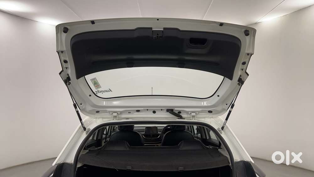 Tata Altroz 1.2 Xm Plus, 2021, Petrol