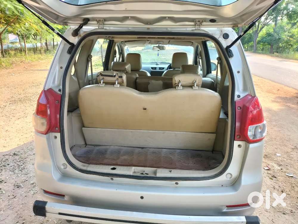 Maruti Suzuki Ertiga 2012