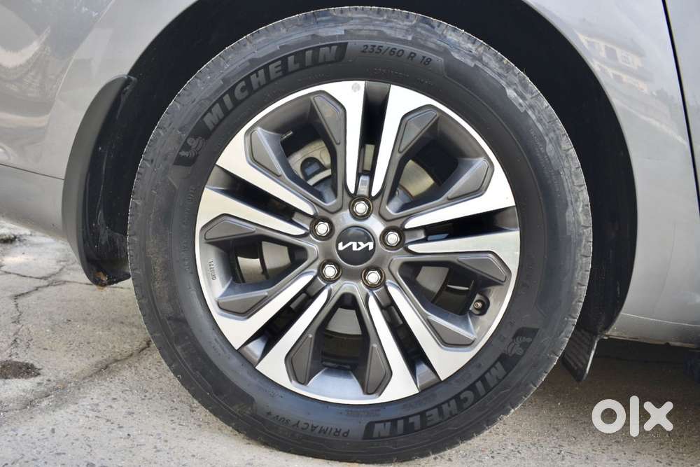 Kia Carnival Limousine Plus 7 Str, 2022, Diesel