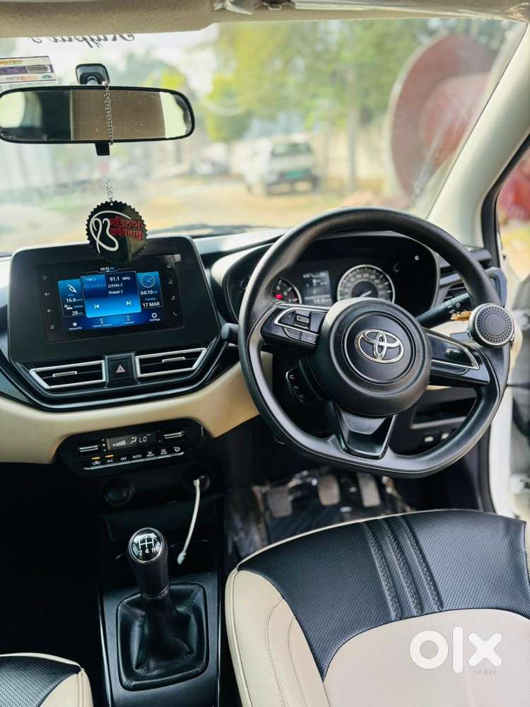 Toyota Glanza, 2023, Petrol