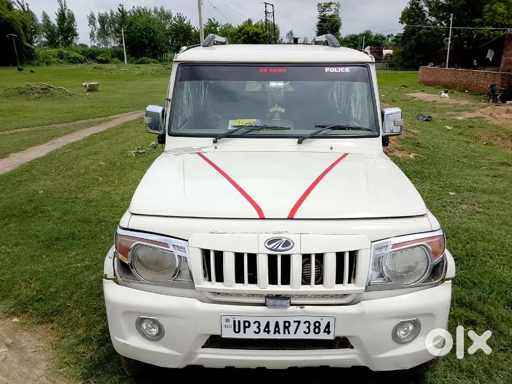 एक दम नई कंडीशन चारों टायर ओके बीमा प्रदूषण सब कुछ ओके