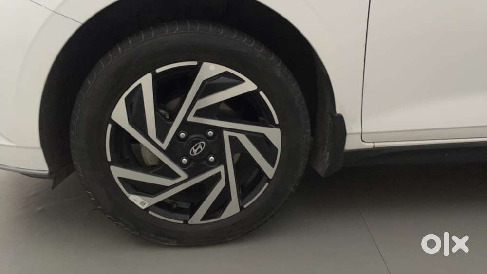 Hyundai New I20 1.2 Asta (o) Ivt, 2024, Petrol