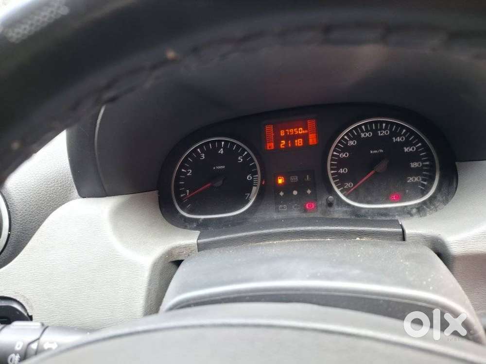 Renault Duster Rxe, 2013, Petrol