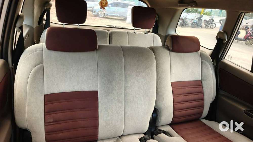 Toyota Innova 2.5 Vx 8 Seater Bs Iv, 2015, Diesel