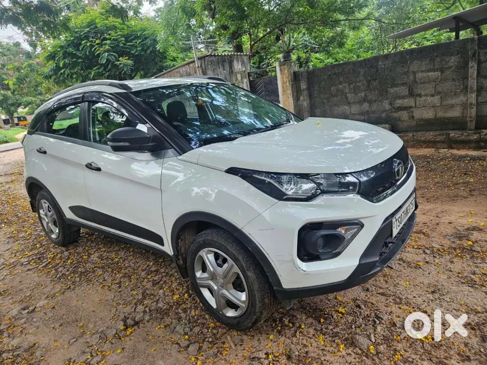 Tata Nexon 1.2 Revotron Xm, 2020, Petrol