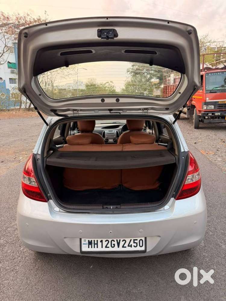 Hyundai I20 1.4 Asta (at), 2011, Petrol