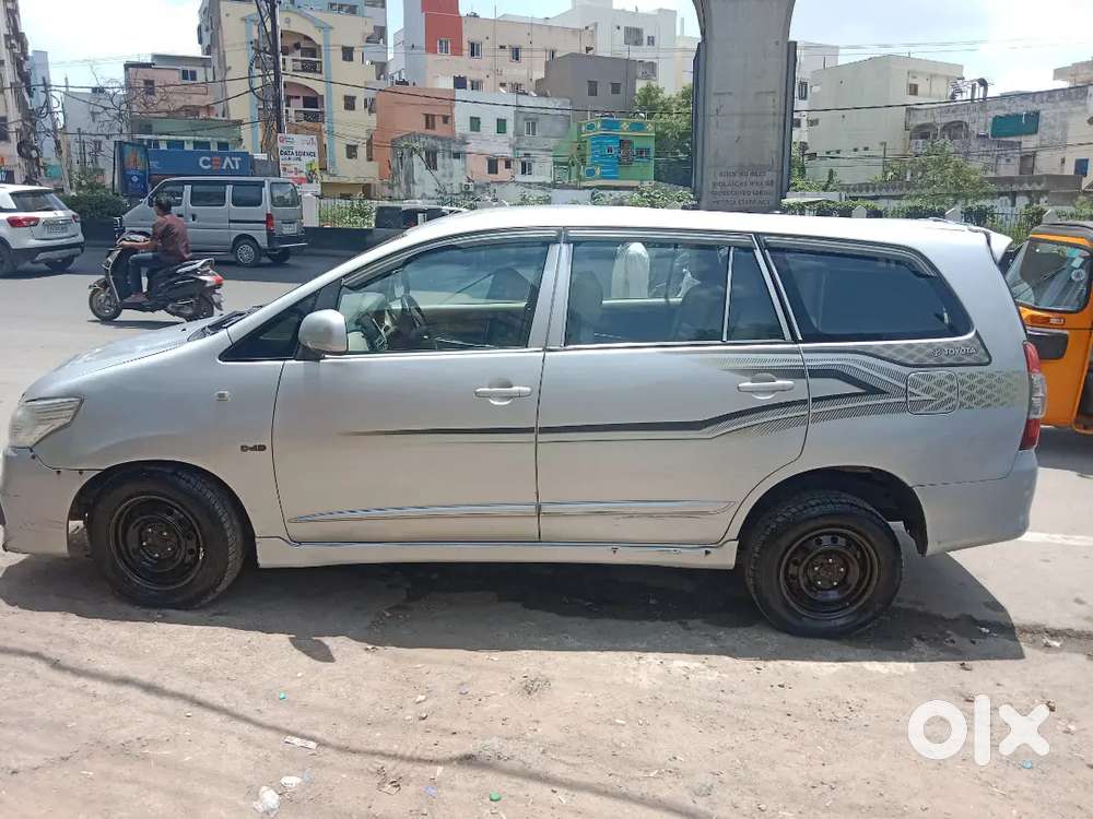 Toyota Innova Diesel 2014