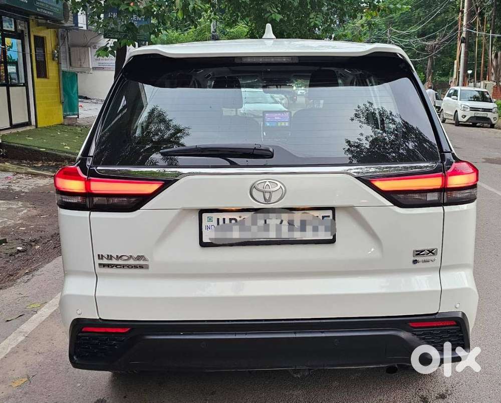 Toyota Innova Hycross 2.0 Zx (o) Hybrid 7 Str, 2026, Diesel