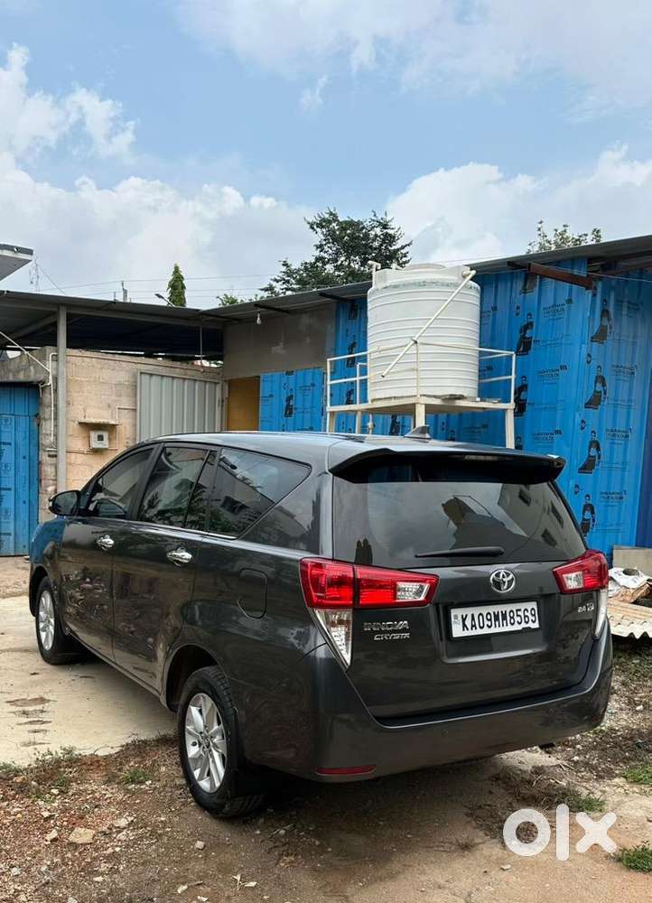 Innova Crysta 2.4  V