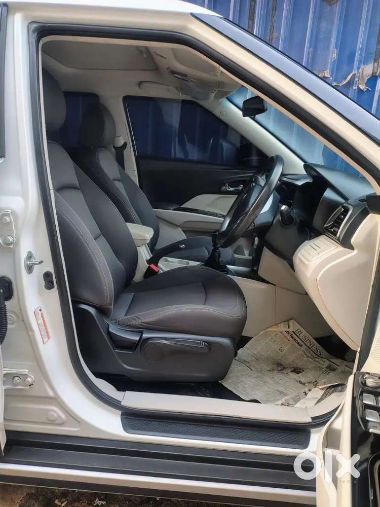 Mahindra Xuv300 2024 Diesel Well Maintained