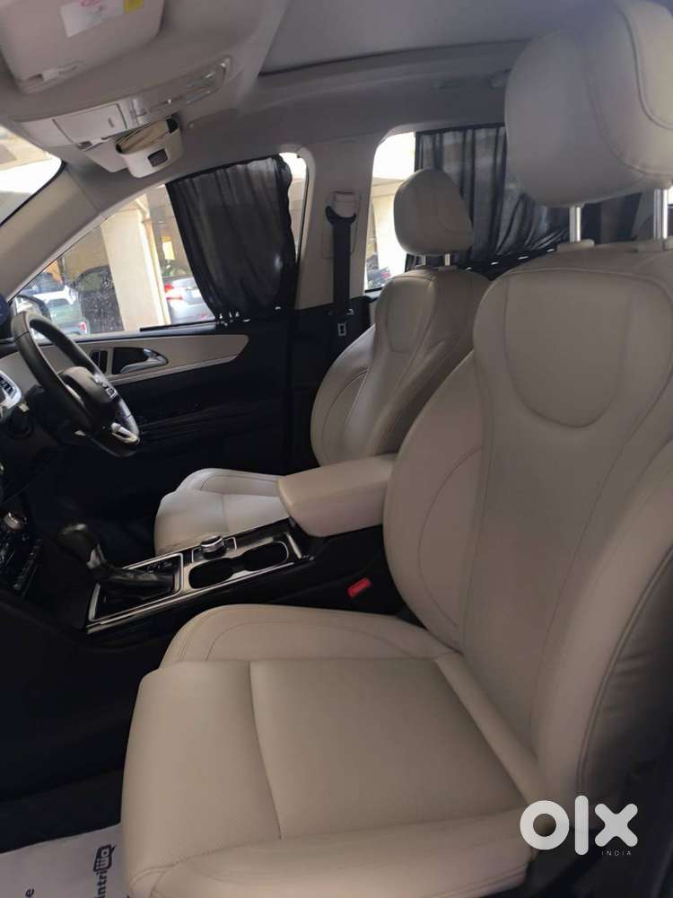 Mahindra Xuv700 Ax7l Top Model  Single Owner  Excellent Condition