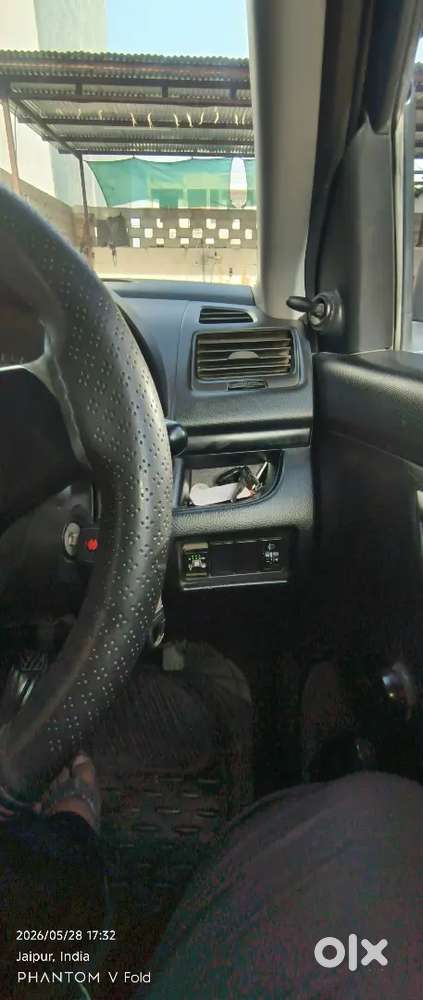 Swift Maruti Suzuki 2012 Car