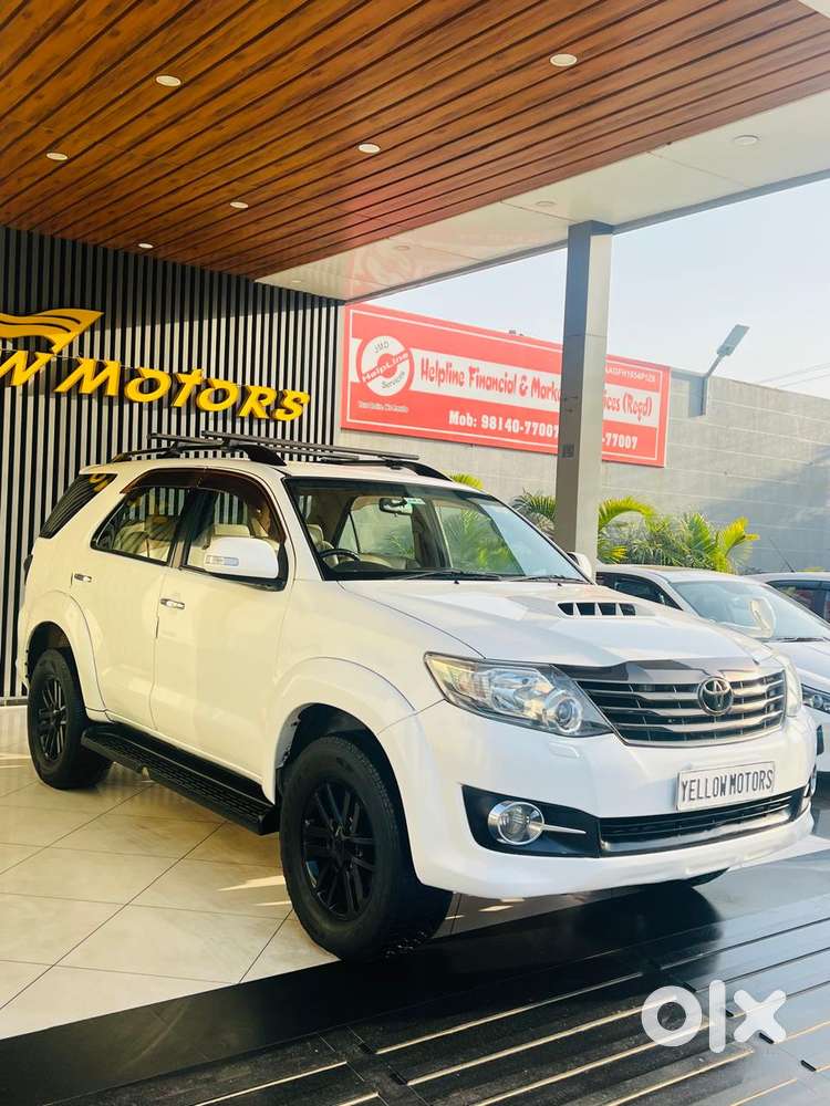 Toyota Fortuner 3.0 4x4 Manual, 2013, Diesel