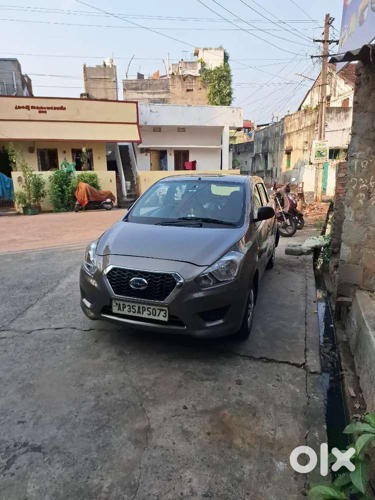 Datsun Redi Go Plus 7 Sheeter