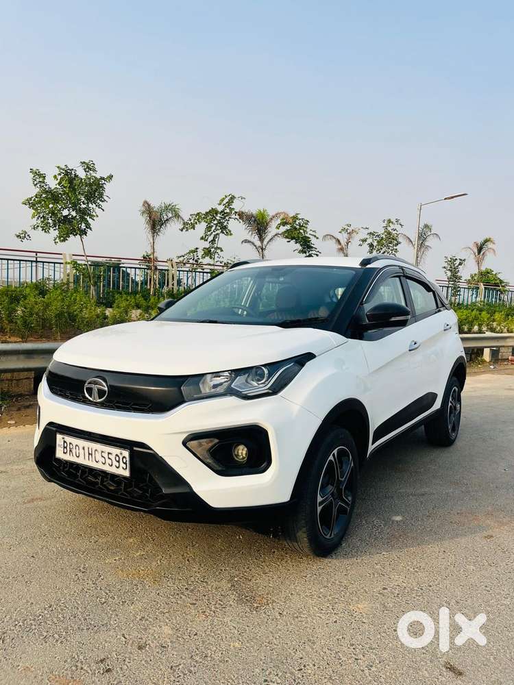Tata Nexon 1.5 Revotorq Xm (s), 2023, Diesel