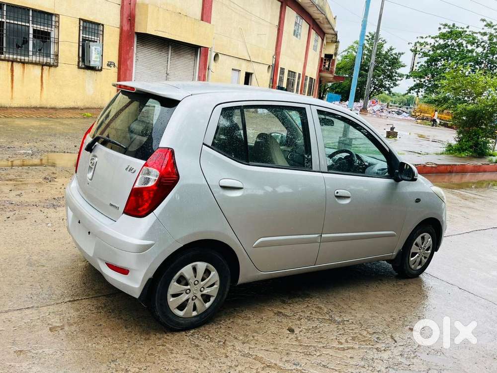 Hyundai I10 Sportz At, 2011, Petrol